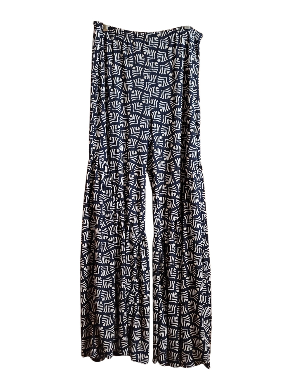Cato Ruffle Pants Lg Navy & White Block Shell Floral Wide-Leg Bohemian